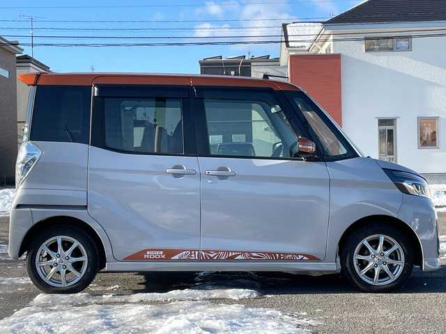 日産 デイズ ルークス ハイウェイスターX 道央・札幌 2018(平30)年 4.1万km プレミアムサンシャインオレンジ/エアグレー ４WD/純正SDナビ/AM/FM/BT/CD/SD/AUX/フルセグ/衝突被害軽減ブレーキ/横滑り防止装置/バックカメラ/フロントカメラ/サイドカメラ/全方位カメラ/ETC/ドライブレコーダー/アイドリングストップ/片側パワースライドドア/革巻きステアリング/ステアリングリモコン/レーダー探知機/プッシュスタート/スマートキー/LEDヘッドライト/オートライト/オートマチックハイビーム/フォグランプ/電動格納ミラー/ウィンカーミラー/純正フロアマット/ドアバイザー/スペアキー/社外エンジンスターター/社外AW付夏タイヤ積込/155/55/R14/2023年/山7mm