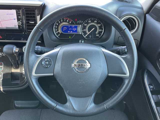 日産 デイズ ルークス ハイウェイスターX 道央・札幌 2018(平30)年 4.1万km プレミアムサンシャインオレンジ/エアグレー ４WD/純正SDナビ/AM/FM/BT/CD/SD/AUX/フルセグ/衝突被害軽減ブレーキ/横滑り防止装置/バックカメラ/フロントカメラ/サイドカメラ/全方位カメラ/ETC/ドライブレコーダー/アイドリングストップ/片側パワースライドドア/革巻きステアリング/ステアリングリモコン/レーダー探知機/プッシュスタート/スマートキー/LEDヘッドライト/オートライト/オートマチックハイビーム/フォグランプ/電動格納ミラー/ウィンカーミラー/純正フロアマット/ドアバイザー/スペアキー/社外エンジンスターター/社外AW付夏タイヤ積込/155/55/R14/2023年/山7mm