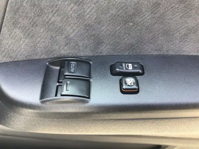 トヨタ ハイエース グランドキャビン 福井県 2016(平28)年 4万km シルバーM 4WD/10人乗り/ナビ/バックカメラ/パワースライドドア/ETC/オートエアコン/電動格納ミラー