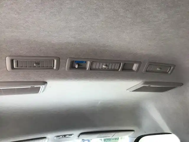 トヨタ ハイエース グランドキャビン 福井県 2016(平28)年 4万km シルバーM 4WD/10人乗り/ナビ/バックカメラ/パワースライドドア/ETC/オートエアコン/電動格納ミラー