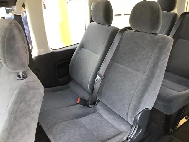 トヨタ ハイエース グランドキャビン 福井県 2016(平28)年 4万km シルバーM 4WD/10人乗り/ナビ/バックカメラ/パワースライドドア/ETC/オートエアコン/電動格納ミラー