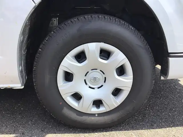 トヨタ ハイエース グランドキャビン 福井県 2016(平28)年 4万km シルバーM 4WD/10人乗り/ナビ/バックカメラ/パワースライドドア/ETC/オートエアコン/電動格納ミラー