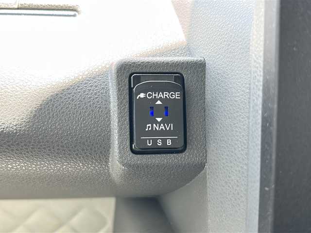 ダイハツ タント X 岐阜県 2019(令1)年 8.1万km シャイニングホワイトパール 登録時走行距離80746km/純正7型ナビ/Blue tooth/CD/DVD/iPod/SDミュージックサーバー可　/全方位カメラ　/フルセグテレビ　/両側パワースライドドア/スマートアシスト　/コーナーセンサー前後　/ドライブレコーダー前後　/ＬＥＤヘッドライト　/オートライト/プッシュスタート/スマートキー　/スペアキー１本　/ビルトインＥＴＣ/シートヒーター前席　/純正フロアマット/フルフラットシート/エアバッグW/カーテンエアバッグ