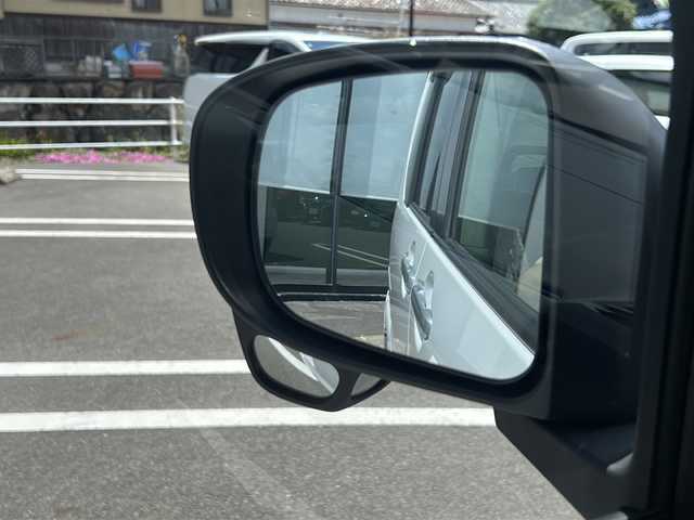 ダイハツ タント X 岐阜県 2019(令1)年 8.1万km シャイニングホワイトパール 登録時走行距離80746km/純正7型ナビ/Blue tooth/CD/DVD/iPod/SDミュージックサーバー可　/全方位カメラ　/フルセグテレビ　/両側パワースライドドア/スマートアシスト　/コーナーセンサー前後　/ドライブレコーダー前後　/ＬＥＤヘッドライト　/オートライト/プッシュスタート/スマートキー　/スペアキー１本　/ビルトインＥＴＣ/シートヒーター前席　/純正フロアマット/フルフラットシート/エアバッグW/カーテンエアバッグ