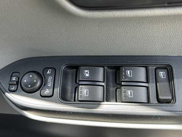 ダイハツ タント X 岐阜県 2019(令1)年 8.1万km シャイニングホワイトパール 登録時走行距離80746km/純正7型ナビ/Blue tooth/CD/DVD/iPod/SDミュージックサーバー可　/全方位カメラ　/フルセグテレビ　/両側パワースライドドア/スマートアシスト　/コーナーセンサー前後　/ドライブレコーダー前後　/ＬＥＤヘッドライト　/オートライト/プッシュスタート/スマートキー　/スペアキー１本　/ビルトインＥＴＣ/シートヒーター前席　/純正フロアマット/フルフラットシート/エアバッグW/カーテンエアバッグ
