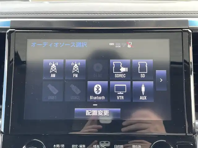 トヨタ アルファードハイブリット SR Cパッケージ 群馬県 2019(令1)年 6.2万km ホワイトパールクリスタルシャイン ワンオーナー/メーカーオプションナビ/CD/DVD/BTオーディオ/SD/USB/AUX/MSV/HDMI/フルセグTV/JBLプレミアムサウンドシステム/ツインムーンルーフ/Toyota Safety Sense/・PCS(プリクラッシュセーフティ)/・LTA(レーントレーシングアシスト)/・オートマチックハイビーム/・レーダークルーズコントロール/バックカメラ/パワーバックドア/両側パワースライドドア/純正フリップダウンモニター/ビルトインETC　Ver2.0/レザーシート/パワーシート(運転席/助手席)/メモリーシート(運転席)/シートヒータ(全席)/エアーシート(運転席/助手席)/ステアリングヒーター/オットマン/プッシュスタート/スマートキー/スペアキー1本/純正17インチアルミホイール