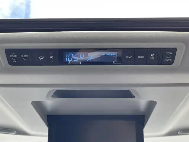 トヨタ アルファードハイブリット SR Cパッケージ 群馬県 2019(令1)年 6.2万km ホワイトパールクリスタルシャイン ワンオーナー/メーカーオプションナビ/CD/DVD/BTオーディオ/SD/USB/AUX/MSV/HDMI/フルセグTV/JBLプレミアムサウンドシステム/ツインムーンルーフ/Toyota Safety Sense/・PCS(プリクラッシュセーフティ)/・LTA(レーントレーシングアシスト)/・オートマチックハイビーム/・レーダークルーズコントロール/バックカメラ/パワーバックドア/両側パワースライドドア/純正フリップダウンモニター/ビルトインETC　Ver2.0/レザーシート/パワーシート(運転席/助手席)/メモリーシート(運転席)/シートヒータ(全席)/エアーシート(運転席/助手席)/ステアリングヒーター/オットマン/プッシュスタート/スマートキー/スペアキー1本/純正17インチアルミホイール