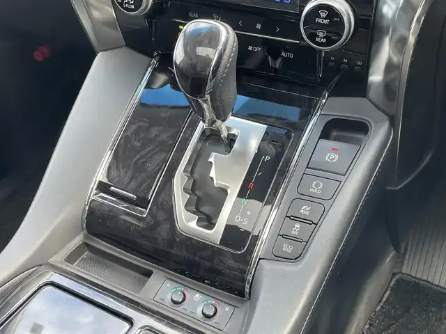 トヨタ アルファードハイブリット SR Cパッケージ 群馬県 2019(令1)年 6.2万km ホワイトパールクリスタルシャイン ワンオーナー/メーカーオプションナビ/CD/DVD/BTオーディオ/SD/USB/AUX/MSV/HDMI/フルセグTV/JBLプレミアムサウンドシステム/ツインムーンルーフ/Toyota Safety Sense/・PCS(プリクラッシュセーフティ)/・LTA(レーントレーシングアシスト)/・オートマチックハイビーム/・レーダークルーズコントロール/バックカメラ/パワーバックドア/両側パワースライドドア/純正フリップダウンモニター/ビルトインETC　Ver2.0/レザーシート/パワーシート(運転席/助手席)/メモリーシート(運転席)/シートヒータ(全席)/エアーシート(運転席/助手席)/ステアリングヒーター/オットマン/プッシュスタート/スマートキー/スペアキー1本/純正17インチアルミホイール