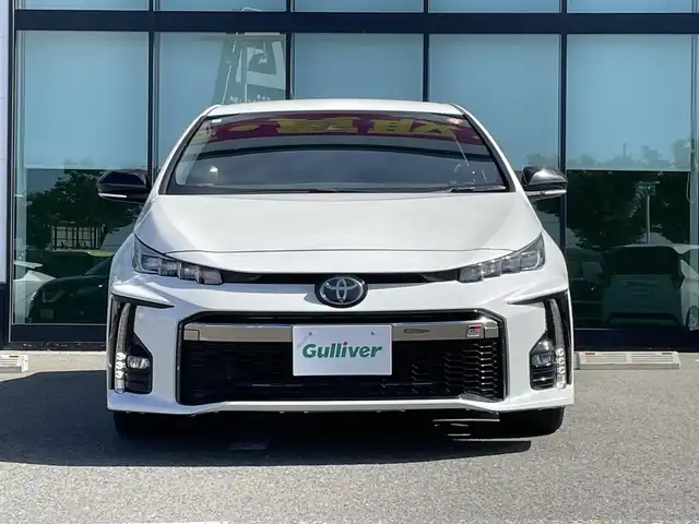 トヨタ プリウス ＰＨＶ S GRスポーツ 和歌山県 2018(平30)年 8.1万km ホワイトパールクリスタルシャイン 純正9インチナビ/フルセグTV/Bluetooth/CD/SD/USB/HDMI/バックカメラ/ビルトインETC2.0/純正ドライブレコーダー/トヨタセーフティセンス/レーダークルーズコントロール/先行車発進お知らせ/革巻きステアリング/ステアリングスイッチ/ハーフレザーシート/前席シートヒーター/LEDヘッドライト/フォグランプ/オートライト/オートハイビーム/純正18インチAW/純正フロアマット/ラゲッジマット/トノカバー/社外ツィーター/プッシュスタート/スマートキー/スペアキー/取扱説明書/充電ケーブル有