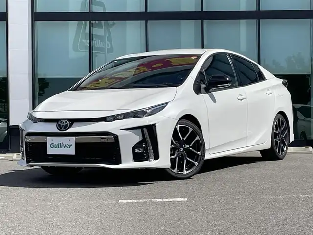 トヨタ プリウス ＰＨＶ S GRスポーツ 和歌山県 2018(平30)年 8.1万km ホワイトパールクリスタルシャイン 純正9インチナビ/フルセグTV/Bluetooth/CD/SD/USB/HDMI/バックカメラ/ビルトインETC2.0/純正ドライブレコーダー/トヨタセーフティセンス/レーダークルーズコントロール/先行車発進お知らせ/革巻きステアリング/ステアリングスイッチ/ハーフレザーシート/前席シートヒーター/LEDヘッドライト/フォグランプ/オートライト/オートハイビーム/純正18インチAW/純正フロアマット/ラゲッジマット/トノカバー/社外ツィーター/プッシュスタート/スマートキー/スペアキー/取扱説明書/充電ケーブル有