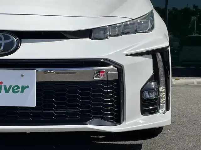 トヨタ プリウス ＰＨＶ S GRスポーツ 和歌山県 2018(平30)年 8.1万km ホワイトパールクリスタルシャイン 純正9インチナビ/フルセグTV/Bluetooth/CD/SD/USB/HDMI/バックカメラ/ビルトインETC2.0/純正ドライブレコーダー/トヨタセーフティセンス/レーダークルーズコントロール/先行車発進お知らせ/革巻きステアリング/ステアリングスイッチ/ハーフレザーシート/前席シートヒーター/LEDヘッドライト/フォグランプ/オートライト/オートハイビーム/純正18インチAW/純正フロアマット/ラゲッジマット/トノカバー/社外ツィーター/プッシュスタート/スマートキー/スペアキー/取扱説明書/充電ケーブル有