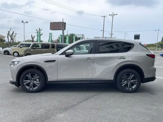 マツダ ＣＸ－６０ XD Sパッケージ 愛媛県 2023(令5)年 1.3万km プラチナクォーツメタリック 純正12.3型ナビ/全周囲カメラ/アダプティブクルーズコントロール/前後ドライブレコーダー/ブラインドスポットモニター/D席シートメモリー機能/電動リアゲート/ワイヤレス充電/クリアランスソナー/リバース連動サイドミラー/前席シートヒーター/ステアリングヒーター/ヘッドアップディズプレイ/電格ミラー/電動パーキングブレーキ/ステアリングヒーター/HDMI/タイプC入力端子/ETC/現状サマー(純正AW)(235/60/R18)/YOKOHAMA ADVAN V61/禁煙車