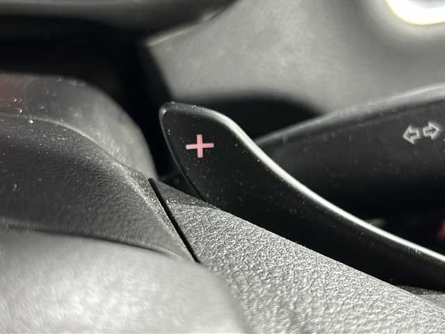 スズキ ＳＸ４ Ｓクロス 沖縄県 2018(平30)年 6.4万km エナジェティックレッドパール 禁煙車　/純正7インチナビ/（ＢＴ，フルセグ，ＣＤ／ＤＶＤ，ＡＭ／ＦＭ）　/４ＷＤ　/クルーズコントロール　/パドルシフト　/コーナーセンサー　/ＥＴＣ　/前後ドライブレコーダー　/オートライト　/ＤＵＡＬエアコン　/前席シートヒーター/ヒーテッドドアミラー　/ルーフレール/純正フロアマット/ドアバイザー/センターデフロック/スペアキー