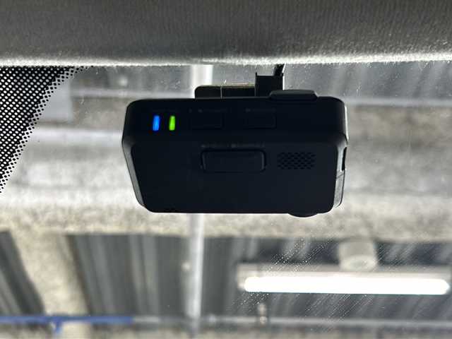 スズキ ＳＸ４ Ｓクロス 沖縄県 2018(平30)年 6.4万km エナジェティックレッドパール 禁煙車　/純正7インチナビ/（ＢＴ，フルセグ，ＣＤ／ＤＶＤ，ＡＭ／ＦＭ）　/４ＷＤ　/クルーズコントロール　/パドルシフト　/コーナーセンサー　/ＥＴＣ　/前後ドライブレコーダー　/オートライト　/ＤＵＡＬエアコン　/前席シートヒーター/ヒーテッドドアミラー　/ルーフレール/純正フロアマット/ドアバイザー/センターデフロック/スペアキー