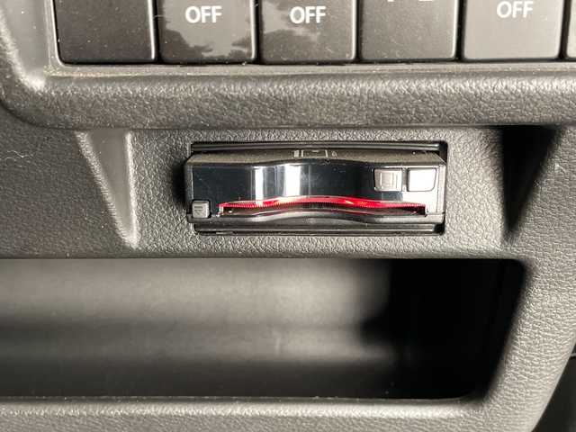 スズキ クロスビー HYBRID MZ 愛知県 2018(平30)年 5.7万km ミネラルグレーM 純正ナビ/クルーズコントロール/フルセグ/バックカメラ/コーナーセンサー/純正アルミホイール/ＥＴＣ/LEDヘッドライト/パドルシフト/ステアリングスイッチ/スマートキー/プッシュスタート