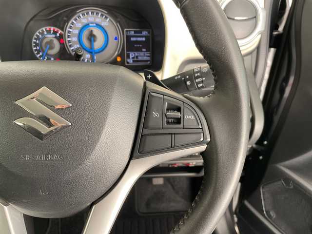 スズキ クロスビー HYBRID MZ 愛知県 2018(平30)年 5.7万km ミネラルグレーM 純正ナビ/クルーズコントロール/フルセグ/バックカメラ/コーナーセンサー/純正アルミホイール/ＥＴＣ/LEDヘッドライト/パドルシフト/ステアリングスイッチ/スマートキー/プッシュスタート