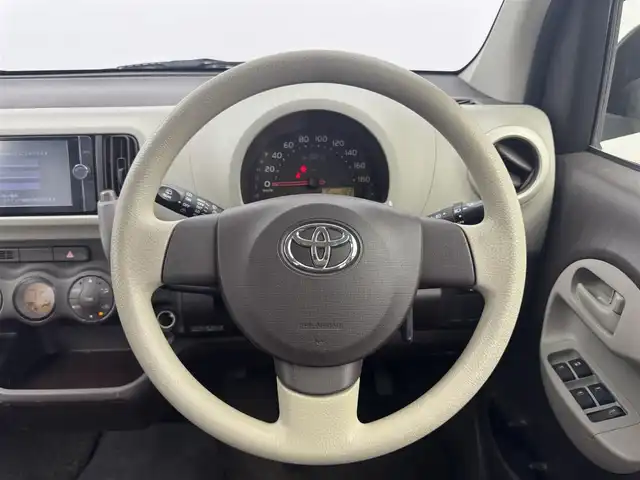 トヨタ パッソ プラスハナ 愛知県 2013(平25)年 13.5万km ダークレッドマイカ 4WD/純正ナビ（CD/DVD/BT/フルセグ）/バックカメラ/ETC/横滑り防止/フロントデアイサー/ベンチシート/純正フロアマット/ドアバイザー/電格ミラー/ハロゲンヘッドライト/社外アルミホイール/スマートキー