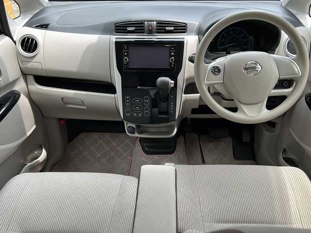 日産 デイズ X 千葉県 2018(平30)年 1.3万km プレミアムパープルP ナビＭＭ３１８Ｄ－Ｗ　全方位カメラ　ＥＴＣ　ドラレコ　エマブレ　ＤＶＤ　ＢＴ　ＴＶ　前後センサー　ドアバイザー　フロアマット　スマートキー　プッシュスタート　横滑り防止 タッチパネルエアコン