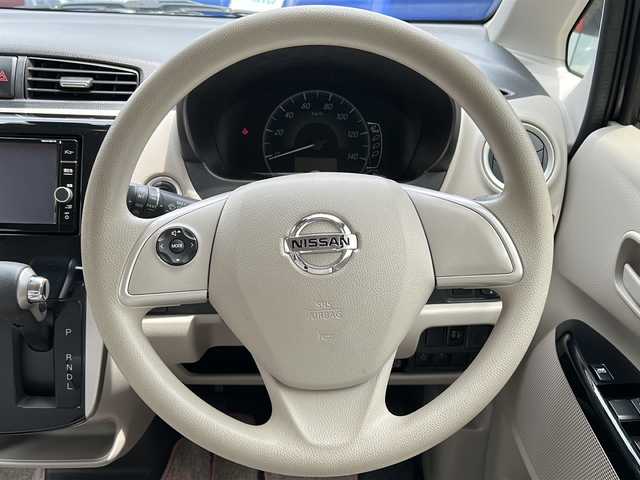 日産 デイズ X 千葉県 2018(平30)年 1.3万km プレミアムパープルP ナビＭＭ３１８Ｄ－Ｗ　全方位カメラ　ＥＴＣ　ドラレコ　エマブレ　ＤＶＤ　ＢＴ　ＴＶ　前後センサー　ドアバイザー　フロアマット　スマートキー　プッシュスタート　横滑り防止 タッチパネルエアコン