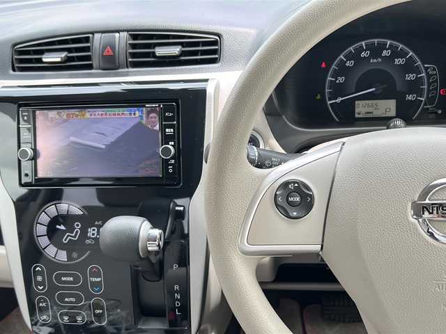 日産 デイズ X 千葉県 2018(平30)年 1.3万km プレミアムパープルP ナビＭＭ３１８Ｄ－Ｗ　全方位カメラ　ＥＴＣ　ドラレコ　エマブレ　ＤＶＤ　ＢＴ　ＴＶ　前後センサー　ドアバイザー　フロアマット　スマートキー　プッシュスタート　横滑り防止 タッチパネルエアコン