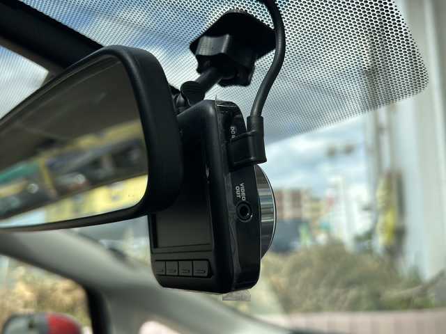 日産 ノート X DIG－S エマージェンシーB 静岡県 2014(平26)年 7.8万km ラディアントレッド 純正ナビ/・（Bluetooth/フルセグTV/CD/DVD/AUX/ラジオ）/主要装備/・エマージェンシーブレーキー/・レーンキープアシスト/・横滑り防止装置/・スーパーチャージャー/・アイドリングストップ/・バックカメラ/・マニュアルヘッドライトレベリング/・ドライブレコーダー/・ETC/・プッシュスタート/・ハロゲンヘッドライト/・社外フロアマット/・純正ホイールキャップ
