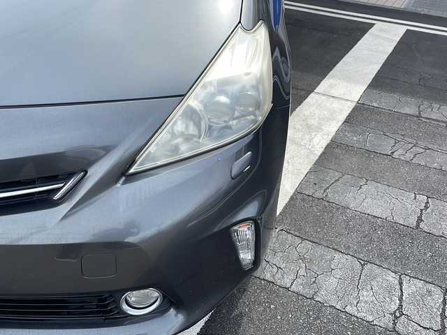 トヨタ プリウス α G 長野県 2013(平25)年 9.3万km グレーメタリック (株)IDOMが運営する【じしゃロン長野店】の自社ローン専用車両になりますこちらは現金またはオートローンご利用時の価格です。自社ローンご希望の方は別途その旨お申付け下さい/純正８インチナビ/バックカメラ/ステアリングスイッチ/クルーズコントロール/ヘットライトウォッシャー/純正フロアマット