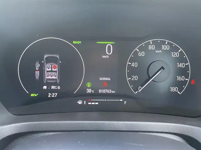 ホンダ ヴェゼル ハイブリッド e:HEV Z 和歌山県 2023(令5)年 1.1万km プラチナホワイトパール 純正9インチナビ/全方位カメラ/フルセグTV/BT/衝突軽減ブレーキ/レーダークルコン/前後コーナーセンサー/ブラインドスポットモニター/前後ドラレコ/レーダー探知機/ＥＴＣ/シートヒーター/ステアリングヒーター/ステアリングリモコン/ハイグレードスピーカーシステム/電動リアゲート/ＬＥＤヘッドライト/フォグランプ/オートホールド