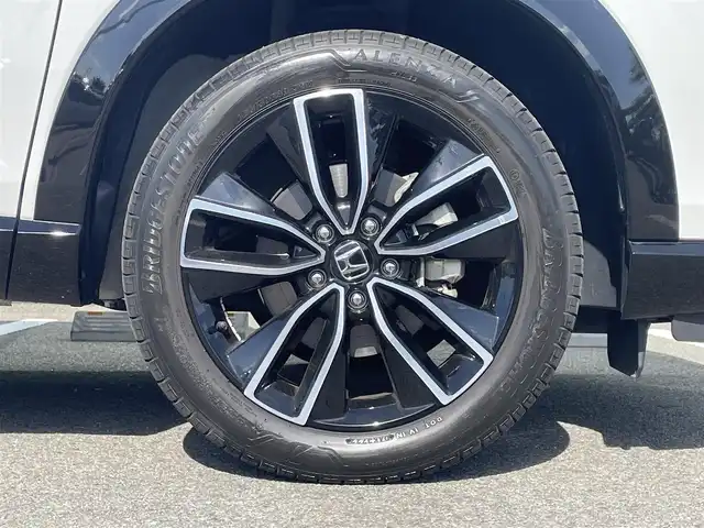 ホンダ ヴェゼル ハイブリッド e:HEV Z 和歌山県 2023(令5)年 1.1万km プラチナホワイトパール 純正9インチナビ/全方位カメラ/フルセグTV/BT/衝突軽減ブレーキ/レーダークルコン/前後コーナーセンサー/ブラインドスポットモニター/前後ドラレコ/レーダー探知機/ＥＴＣ/シートヒーター/ステアリングヒーター/ステアリングリモコン/ハイグレードスピーカーシステム/電動リアゲート/ＬＥＤヘッドライト/フォグランプ/オートホールド