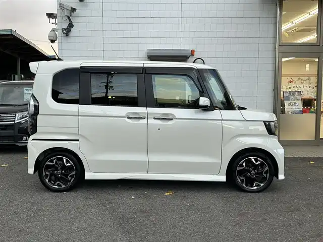 ホンダ Ｎ ＢＯＸ カスタム G EX ターボ ホンダセンシング 滋賀県 2018(平30)年 6.9万km プレミアムホワイトパールⅡ (株)IDOMが運営する【じしゃロン草津店】の自社ローン対象車両になります。こちらは現金ご利用時の価格です。自社ローンご希望の方は別途その旨お申付け下さい。