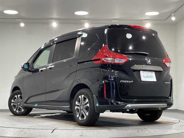 ホンダ フリード＋ ハイブリット クロスター 愛知県 2022(令4)年 7.8万km クリスタルブラックパール ワンオーナー/社外メモリナビ（AVIC-RL912）/・AM/FM/CD/DVD/Bluetooth/・フルセグテレビ/衝突軽減ブレーキ/レーンキープアシスト/追従付きクルーズコントロール/オートエアコン/オートライト/純正15インチアルミホイル/LEDヘッドライト/バックカメラ/クリアランスソナー/スマートキー/プッシュスタートボタン/スペアキー/シートヒーター（D席＋N席）/純正フロアマット/保証書/取扱説明書