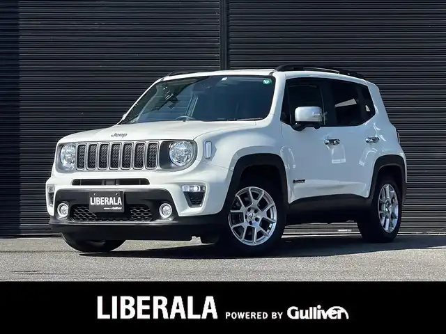 クライスラー・ジープ ジープ レネゲード リミテッド 山梨県 2022(令4)年 4.8万km 白 ワンオーナー /Uconnect/AppleCarPlay/Bluetooth/黒革/シートヒーター /ステアリングヒーター/パワーシート/衝突軽減B/ACC/LKA/BSA/ETC/純正17インチAw