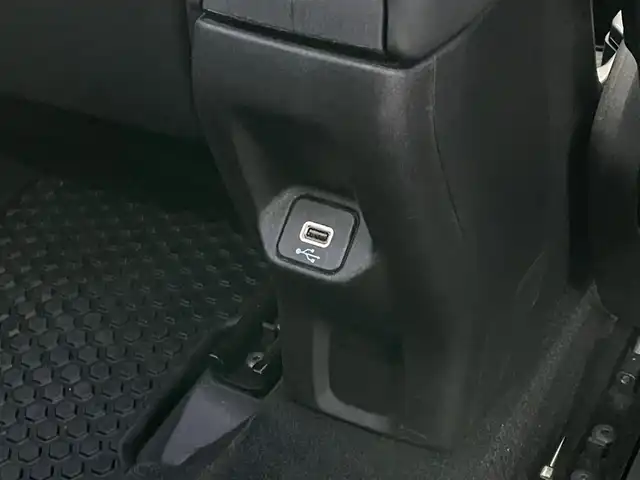 クライスラー・ジープ ジープ レネゲード リミテッド 山梨県 2022(令4)年 4.8万km 白 ワンオーナー /Uconnect/AppleCarPlay/Bluetooth/黒革/シートヒーター /ステアリングヒーター/パワーシート/衝突軽減B/ACC/LKA/BSA/ETC/純正17インチAw