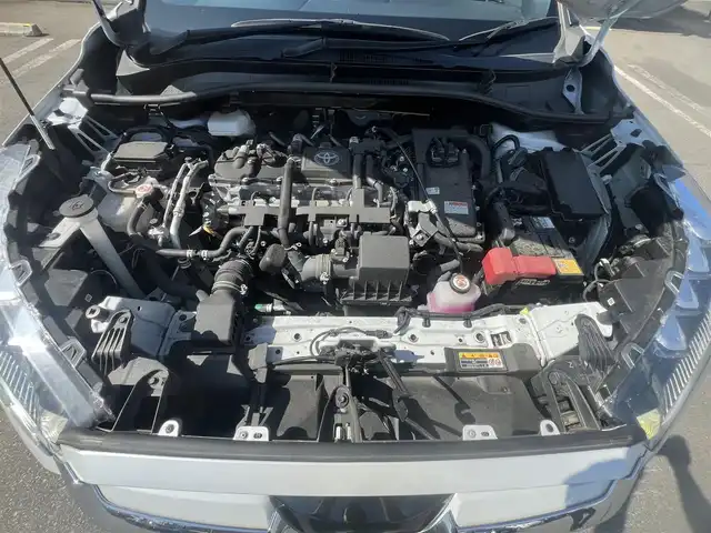 トヨタ カローラ クロス ハイブリッド Z 秋田県 2022(令4)年 7.1万km プラチナホワイトパールマイカ ４WD/衝突軽減システム/LEDヘッドライト/純正メモリナビ/フルセグ/バックカメラ/トヨタ純正18インチアルミ/スマートキー/アイドリングストップ/プッシュスタート/クルーズコントロール追従走行有/オートマチックハイビーム/レーンキープアシスト/コーナーセンサー/ステアリングスイッチ/電動パーキングブレーキ/ブレーキホールド機能/電動リアゲート/ドライブレコーダー/運転席パワーシート/前席シートヒーター/ETC/ルーフレール/純正フロアマット/純正ドアバイザー/オートライト/オートエアコン/パワーステアリング/パワーウィンドウ/ヘッドライトレベライザー/横滑り防止/盗難防止装置/寒冷地仕様/電動格納ウィンカーミラー/保証書/取扱説明書/記録簿/スペアキー1本有
