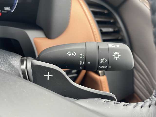 トヨタ ヴェルファイア Z プレミア 青森県 2025(令7)年 0.1万km プラチナホワイトパールマイカ 寒冷地仕様/14インチDオーディオナビ・フルセグTV/パノラミックビューモニター/左右独立ムーンルーフ/ブラウン革シート/エアシート・ヒーター/ステアリングヒーター/デジタルインナーミラー/後席パワーサンシェード/両側パワースライドドア/パワーバックドア/セーフティセンス/プリクラッシュセーフティ/レーダークルーズコントロール/レーンチェンジアシスト/レーントレーシングアシスト/アダプティブハイビーム/ブラインドスポットモニター/トヨタチームメイト/アドバンストパーク/3眼LEDヘッドランプ/LEDフォグランプ/純正19インチアルミ/スペアキー