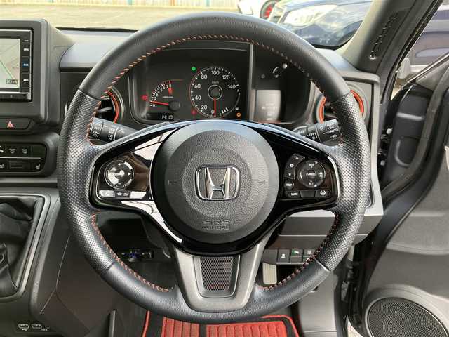 ホンダ Ｎ ＯＮＥ RS 福井県 2023(令5)年 2万km メテオロイドグレーメタリック 6速マニュアル/ターボ車/無限マフラー/無限エアクリーナー/無限フロアマット/ホンダセンシング/・衝突軽減ブレーキ(CMBS)/・路外逸脱抑制機能/・歩行者事故低減ステアリング/・アダプティブクルーズコントロール/・車線維持支援システム(LKAS)/・先行車発進お知らせ機能/・標識認識機能/・オートハイビーム/・パーキングセンサーシステム/オートブレーキホールド/スマートキー/スペアキー/プッシュスタート/前席シートヒーター/純正メモリナビ/・CD/SD/USB/Bluetooth/バックカメラ/USBポート/LEDヘッドライト/LEDフォグライト/オートライト/ウィンカーミラー/オートリトラクタブルミラー/革巻ステアリング/ステアリングスイッチ/ヘッドライトレベライザー/プライバシーガラス/サイド/カーテンエアバックHDDナビ