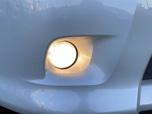 トヨタ アイシス プラタナ リミテッド 福島県 2008(平20)年 11.8万km ホワイトパールクリスタルシャイン 純正ナビ　ワンセグ　バックＣ　両側パワスラ　ＥＴＣ　パドルシフト　オートライト　電格ミラー　リモコンキー　スペアキー　ドアバイザー　フォグランプ　純正１６インチＡＷ装着　ＨＩＤヘッドライト　ＡＣＣ