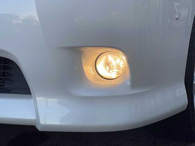 トヨタ アイシス プラタナ リミテッド 福島県 2008(平20)年 11.8万km ホワイトパールクリスタルシャイン 純正ナビ　ワンセグ　バックＣ　両側パワスラ　ＥＴＣ　パドルシフト　オートライト　電格ミラー　リモコンキー　スペアキー　ドアバイザー　フォグランプ　純正１６インチＡＷ装着　ＨＩＤヘッドライト　ＡＣＣ