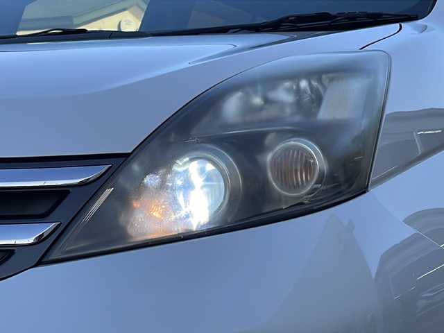 トヨタ アイシス プラタナ リミテッド 福島県 2008(平20)年 11.8万km ホワイトパールクリスタルシャイン 純正ナビ　ワンセグ　バックＣ　両側パワスラ　ＥＴＣ　パドルシフト　オートライト　電格ミラー　リモコンキー　スペアキー　ドアバイザー　フォグランプ　純正１６インチＡＷ装着　ＨＩＤヘッドライト　ＡＣＣ