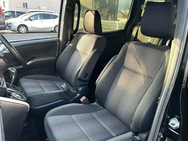 トヨタ ヴォクシー ZS 煌 静岡県 2018(平30)年 7.8万km ブラック ユーザー買取車両/ワンオーナー/純正SDナビ【NSZT-Y66T】/　フルセグTV/BT/純正16インチAW/クルーズコントロール/バックカメラ/ドライブレコーダー/アイドリングストップ/オートライト/オートマチックハイビーム/ETC/衝突軽減システム/USB端子/TVキャンセラー/プッシュスタート/スペアキー/フリップダウンモニター動作未確認
