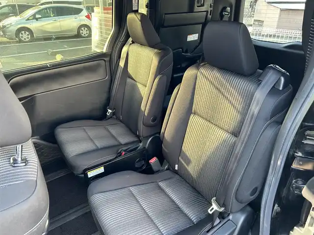 トヨタ ヴォクシー ZS 煌 静岡県 2018(平30)年 7.8万km ブラック ユーザー買取車両/ワンオーナー/純正SDナビ【NSZT-Y66T】/　フルセグTV/BT/純正16インチAW/クルーズコントロール/バックカメラ/ドライブレコーダー/アイドリングストップ/オートライト/オートマチックハイビーム/ETC/衝突軽減システム/USB端子/TVキャンセラー/プッシュスタート/スペアキー/フリップダウンモニター動作未確認