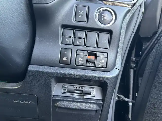 トヨタ ヴォクシー ZS 煌 静岡県 2018(平30)年 7.8万km ブラック ユーザー買取車両/ワンオーナー/純正SDナビ【NSZT-Y66T】/　フルセグTV/BT/純正16インチAW/クルーズコントロール/バックカメラ/ドライブレコーダー/アイドリングストップ/オートライト/オートマチックハイビーム/ETC/衝突軽減システム/USB端子/TVキャンセラー/プッシュスタート/スペアキー/フリップダウンモニター動作未確認