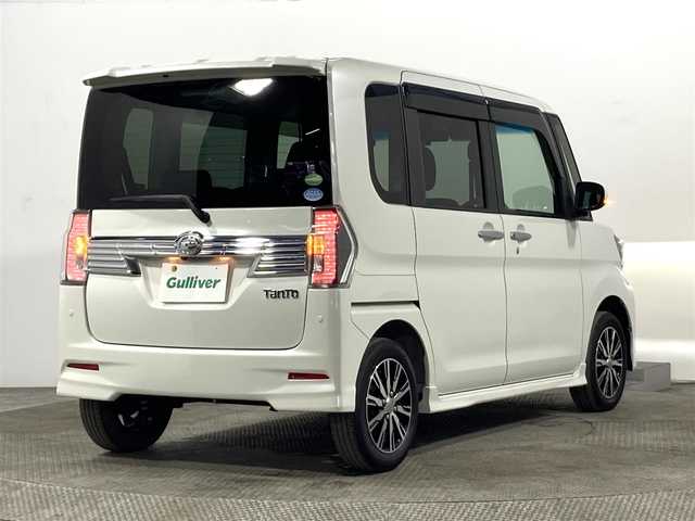 ダイハツ タント カスタム X トップED SA Ⅲ 大阪府 2018(平30)年 4.5万km パールホワイトⅢ 社外ナビ(フルセグ/DVD再生/Bluetooth) 衝突軽減 バックカメラ ETC 片側パワースライドドア シートヒーター レーンアシスト オートハイビーム 前後ドラレコ オートライト スマートキー