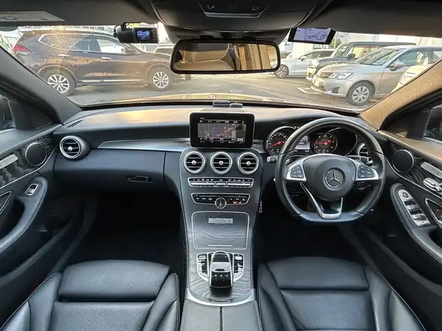 メルセデス・ベンツ Ｃ２２０ｄ ワゴン ローレウスエディション 福岡県 2017(平29)年 3.7万km 黒 禁煙車/純正ナビゲーション/TV/BT/SD/USB/CD/DVD/バックカメラ/黒レザーシート/前席シートヒーター/前席パワーシート/パノラミックスライディングルーフ/LEDオートライト/パワーバックドア/パドルシフト/キーレスゴー/アダプティブクルーズコントロール/ESP/アクティブブレーキアシスト/ブラインドスポットアシスト/レーンキープアシスト/アテンションアシスト/ETC/取扱説明書/ワンオーナー