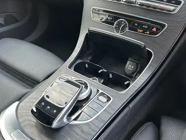 メルセデス・ベンツ Ｃ２２０ｄ ワゴン ローレウスエディション 福岡県 2017(平29)年 3.7万km 黒 禁煙車/純正ナビゲーション/TV/BT/SD/USB/CD/DVD/バックカメラ/黒レザーシート/前席シートヒーター/前席パワーシート/パノラミックスライディングルーフ/LEDオートライト/パワーバックドア/パドルシフト/キーレスゴー/アダプティブクルーズコントロール/ESP/アクティブブレーキアシスト/ブラインドスポットアシスト/レーンキープアシスト/アテンションアシスト/ETC/取扱説明書/ワンオーナー