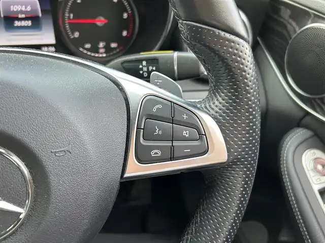 メルセデス・ベンツ Ｃ２２０ｄ ワゴン ローレウスエディション 福岡県 2017(平29)年 3.7万km 黒 禁煙車/純正ナビゲーション/TV/BT/SD/USB/CD/DVD/バックカメラ/黒レザーシート/前席シートヒーター/前席パワーシート/パノラミックスライディングルーフ/LEDオートライト/パワーバックドア/パドルシフト/キーレスゴー/アダプティブクルーズコントロール/ESP/アクティブブレーキアシスト/ブラインドスポットアシスト/レーンキープアシスト/アテンションアシスト/ETC/取扱説明書/ワンオーナー