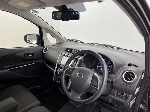 日産 デイズ X Vセレクション 富山県 2016(平28)年 5.9万km モカブラウンP 純正ナビ(AM/FM/CD/DVD/BT/USB)/フルセグTV/全方位カメラ/衝突軽減ブレーキ/横滑り防止装置/アイドリングストップ/ABS/純正AW/純正フロアマット/ハロゲンヘッドライト/電動格納ミラー/バニティミラー/スマートキー/取扱説明書/保証書