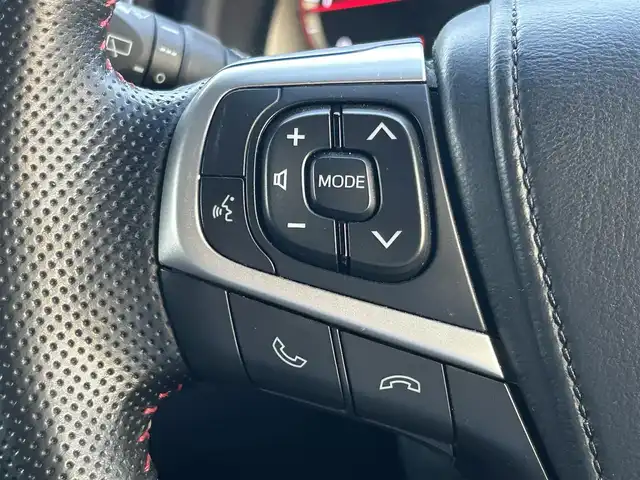 トヨタ ハリアー プレミアム 愛媛県 2019(令1)年 5.4万km ホワイトパールクリスタルシャイン 禁煙車/登録時走行距離：53762km/ETC/アルパインハリアー専用ナビ/TV/AM・FM/DVD/CD/BT/電動リアゲート/サンルーフ/ドライブレコーダー/クルーズコントロール/衝突軽減システム/LEDヘッドライト/バックカメラ/D席パワーシート/オートマチックハイビーム