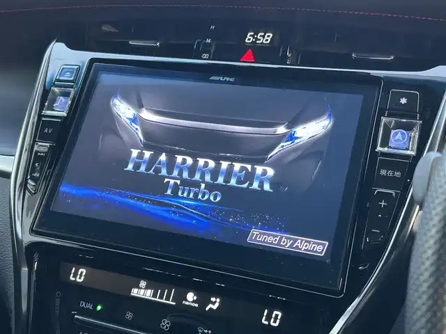 トヨタ ハリアー プレミアム 愛媛県 2019(令1)年 5.4万km ホワイトパールクリスタルシャイン 禁煙車/登録時走行距離：53762km/ETC/アルパインハリアー専用ナビ/TV/AM・FM/DVD/CD/BT/電動リアゲート/サンルーフ/ドライブレコーダー/クルーズコントロール/衝突軽減システム/LEDヘッドライト/バックカメラ/D席パワーシート/オートマチックハイビーム