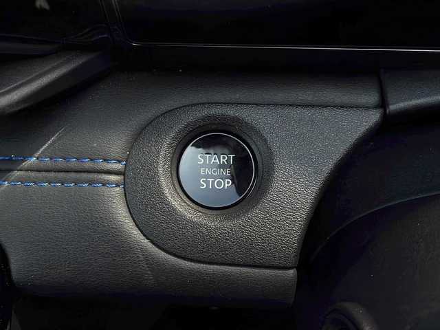 日産 セレナ オーテック 山形県 2023(令5)年 1.2万km パールⅡ ・ワンオーナー/・４WD/・純正ディスプレイオーディオ/フルセグ//AndroidAuto/Bluetooth/・アラウンドビューモニター/・ビルトインETC2.0/・純正前後ドラレコ/・MTモード付きAT/・プロパイロット/・エマージェンシーブレーキ/・レーンキープアシスト/・ロードサインアシスト/・先行車発進お知らせ/・踏み間違い衝突防止アシスト/・インテリジェント BSI/・LEDヘッドランプ/・オートマチックハイビーム/・電子パーキング/・ブレーキホールド/・デジタルインナーミラー/・パドルシフト/・ハンドルヒーター/・両側パワースライドドア（ハンズフリー付き）/・前席、セカンドシートヒーター/・置くだけ充電/・純正AW/・純正マット/・スペアキー1本/・保証書/・取扱説明書