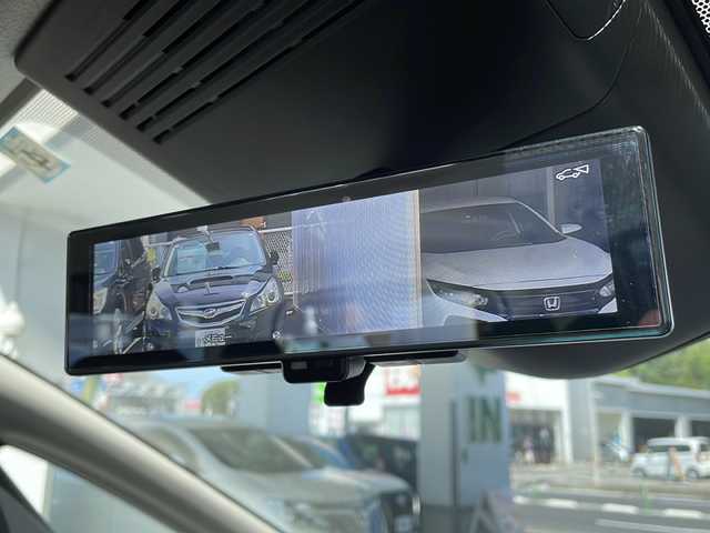 日産 セレナ オーテック 山形県 2023(令5)年 1.2万km パールⅡ ・ワンオーナー/・４WD/・純正ディスプレイオーディオ/フルセグ//AndroidAuto/Bluetooth/・アラウンドビューモニター/・ビルトインETC2.0/・純正前後ドラレコ/・MTモード付きAT/・プロパイロット/・エマージェンシーブレーキ/・レーンキープアシスト/・ロードサインアシスト/・先行車発進お知らせ/・踏み間違い衝突防止アシスト/・インテリジェント BSI/・LEDヘッドランプ/・オートマチックハイビーム/・電子パーキング/・ブレーキホールド/・デジタルインナーミラー/・パドルシフト/・ハンドルヒーター/・両側パワースライドドア（ハンズフリー付き）/・前席、セカンドシートヒーター/・置くだけ充電/・純正AW/・純正マット/・スペアキー1本/・保証書/・取扱説明書
